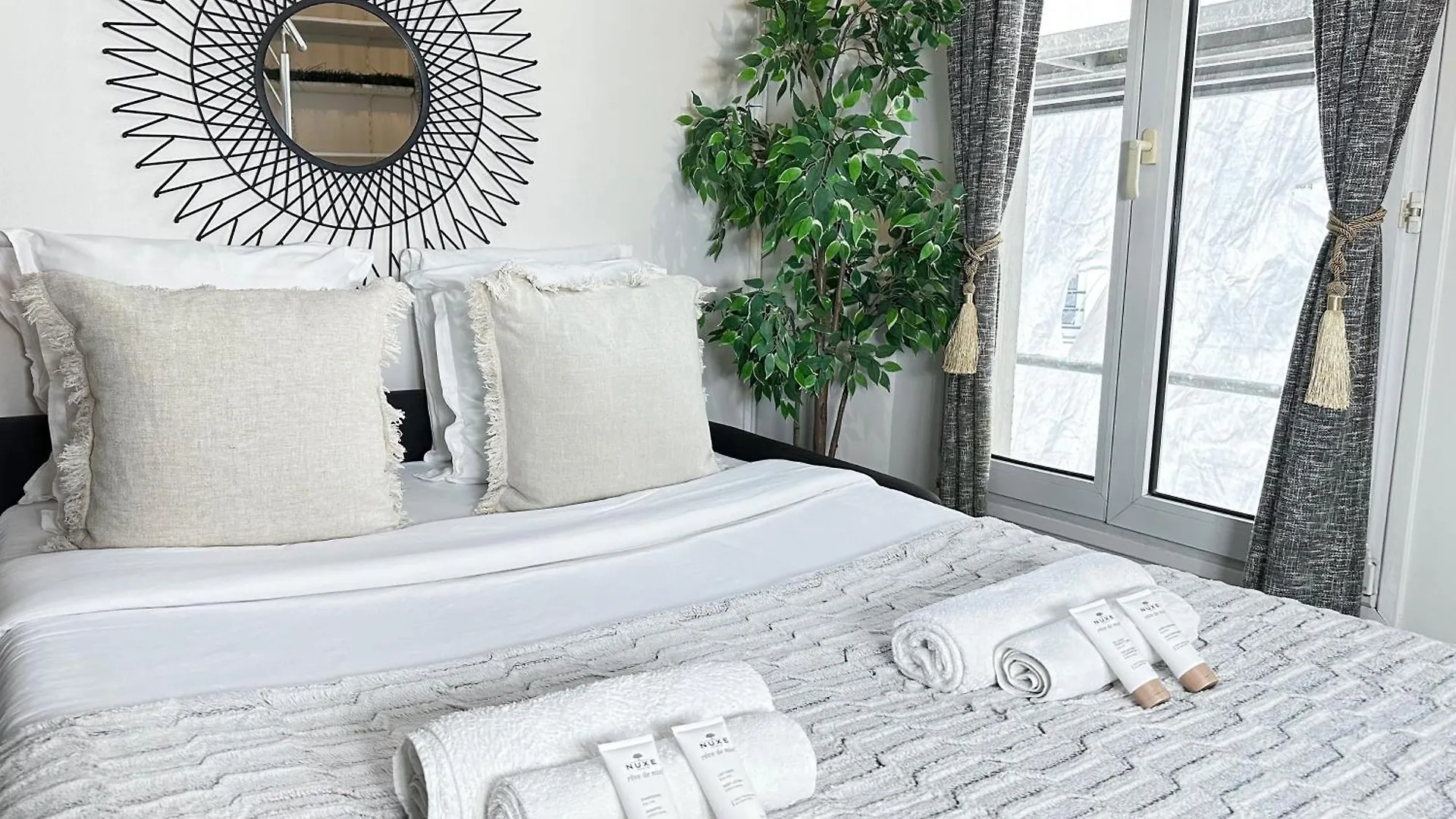 6062 - Stylish Duplex In Olympic Games 2024 Paris